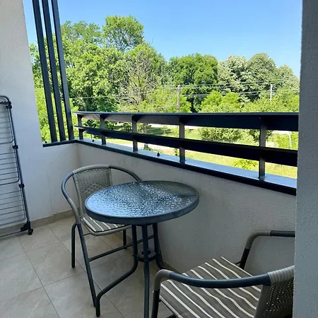 Kovan Lux 9 Apartment *